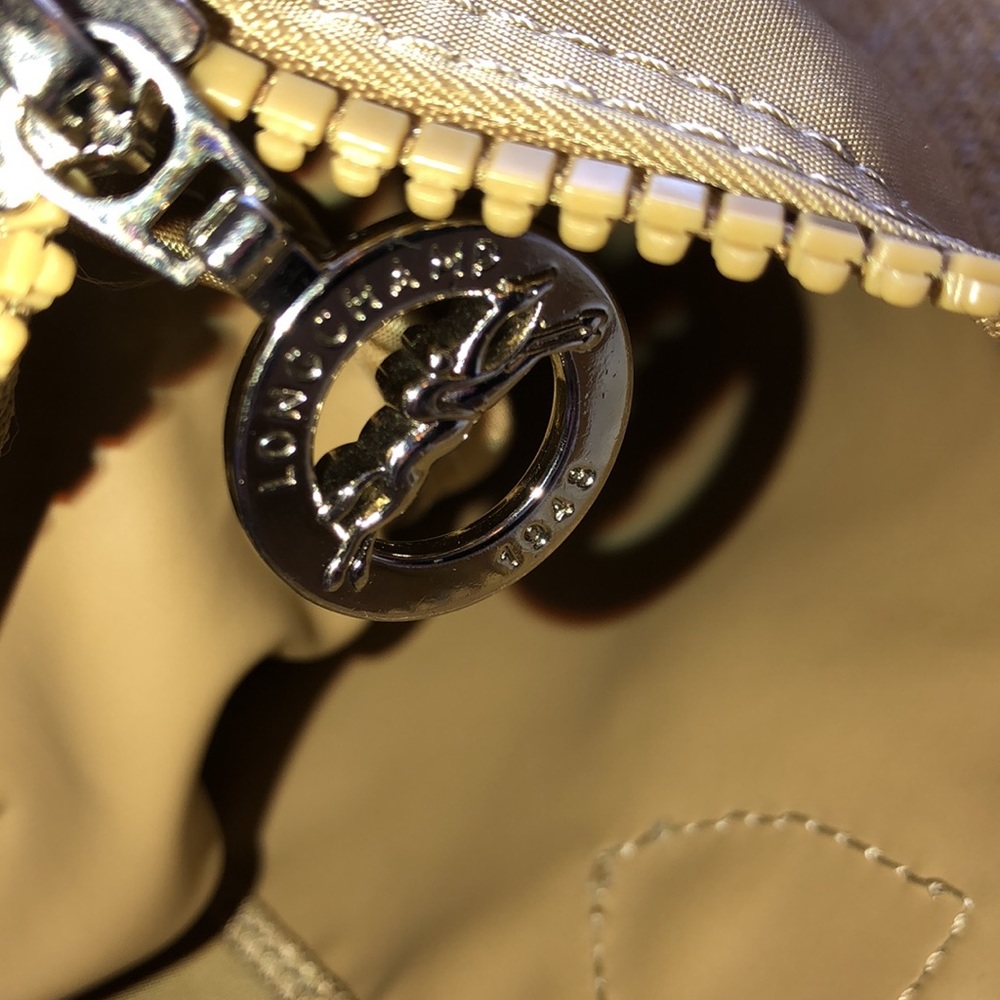 Longchamp Le Pliage Bag - Picture 11 of 11